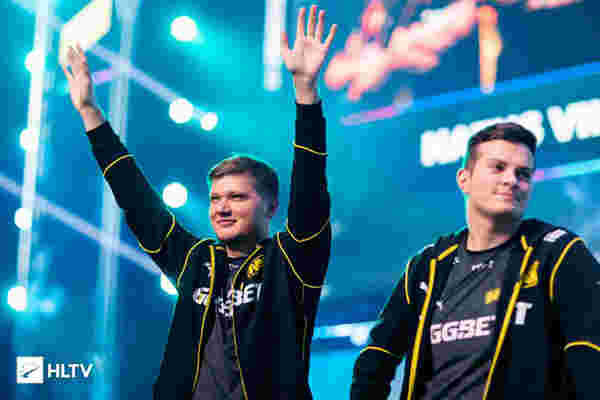 竟是凭借什 竟是凭借什